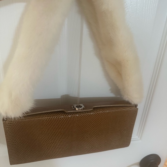 Salvatore Ferragamo Tan bag with mink shoulder strap - Picture 3 of 3